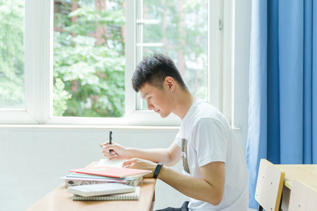 參加安徽財(cái)經(jīng)大學(xué)MBA面試有什么技巧？