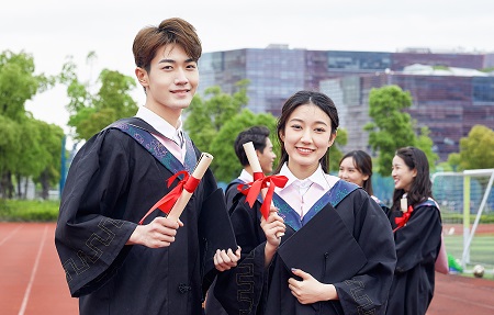 攻讀中央民族大學(xué)MF需要滿足什么條件？