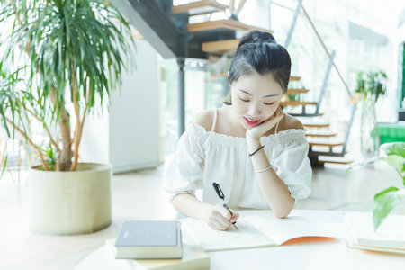 五月同等學(xué)力考試報(bào)名時(shí)間
