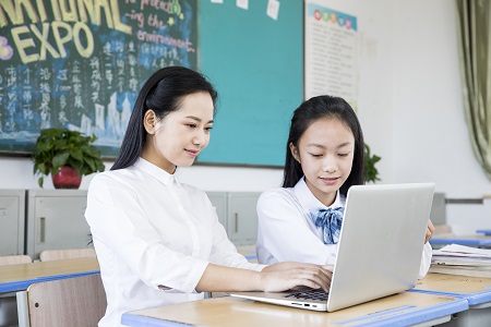  ?？瓶梢詧罂嘉靼补I(yè)大學(xué)同等學(xué)力嗎？