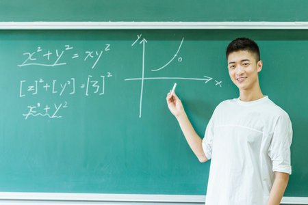 世界經(jīng)濟(jì)在職研究生開課院校