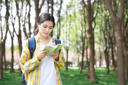 碩士研究生定向與非定向哪個(gè)好