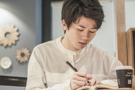 報(bào)考漢語言文字學(xué)在職研究生需要參加考試嗎