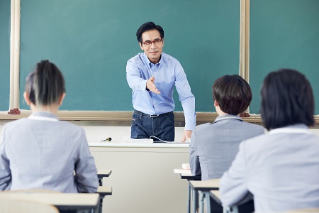 錦州醫(yī)科大學(xué)在職研究生和讀研有什么區(qū)別？