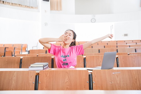 2022年大連大學(xué)小學(xué)教育報(bào)考時(shí)間？