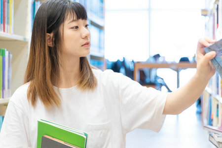 景德鎮(zhèn)陶瓷大學(xué)非全日制研究生學(xué)費(fèi)