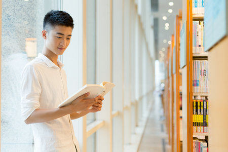 大專學(xué)歷可以報(bào)考中央財(cái)經(jīng)大學(xué)MPAcc