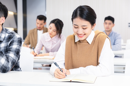  內(nèi)蒙古民族大學(xué)在職研究生學(xué)費(fèi)一覽表2022年！一年多少錢？