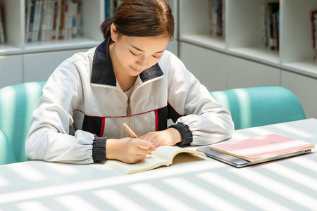 黑龍江在職研究生上學(xué)時間