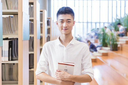 免試入學(xué)在職研究生是國(guó)家承認(rèn)學(xué)歷嗎?有什么用？