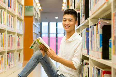 南方醫(yī)科大學(xué)在職研究生報(bào)考條件及流程