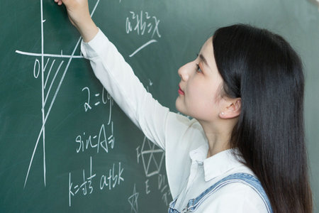 對外經(jīng)濟貿(mào)易大學(xué)EMBA報名及考試時間