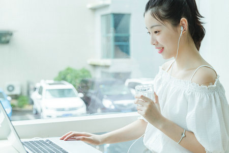 人力資源管理在職研究生學(xué)費(fèi)一覽表
