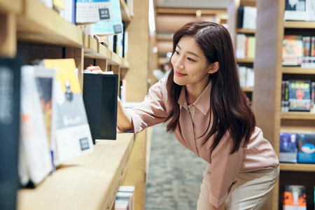 美國羅商大學(xué)報考條件