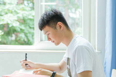 美國費(fèi)爾菲爾德大學(xué)國際碩士報(bào)名及考試時(shí)間