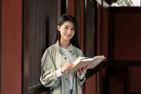 法國維萊爾國際商學院報考條件