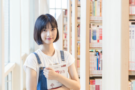 美國加州多明尼克大學(xué)國際博士畢業(yè)證書