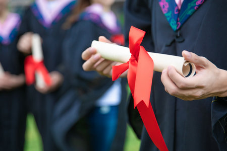 浙江大學(xué)金融專碩需要參加考試嗎