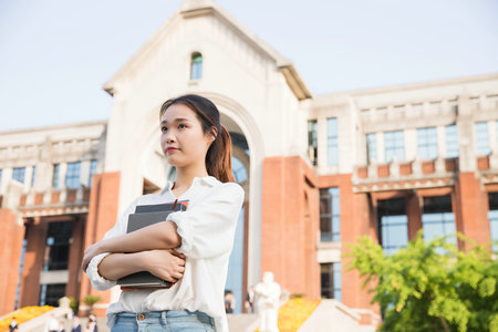 英國開放大學(xué)國際博士證書