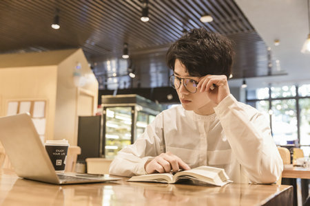 意大利米蘭理工大學(xué)國際博士證書