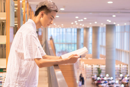 英國愛丁堡龍比亞大學(xué)國際博士證書