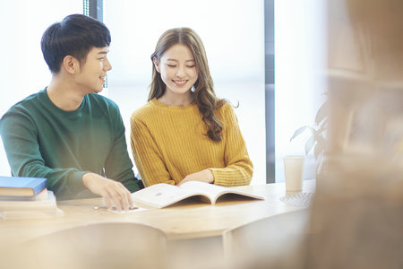 上海外國語大學(xué)MPA學(xué)費(fèi)多少錢