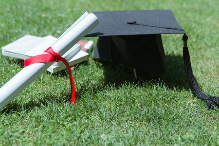 美國亞利桑那大學報名及考試時間