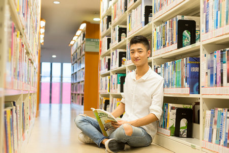 專碩和學(xué)碩的區(qū)別與含金量