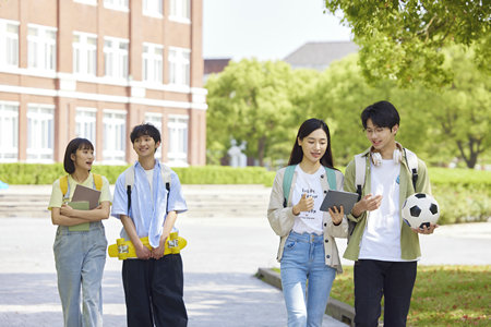 美國加州大學(xué)伯克利分校中外合作辦學(xué)學(xué)費(fèi)