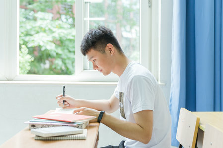 內(nèi)科學(xué)在職研究生就業(yè)方向與前景