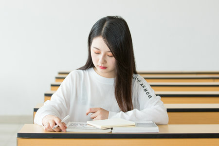 浙江農(nóng)林大學(xué)同等學(xué)力申碩學(xué)費(fèi)一覽表