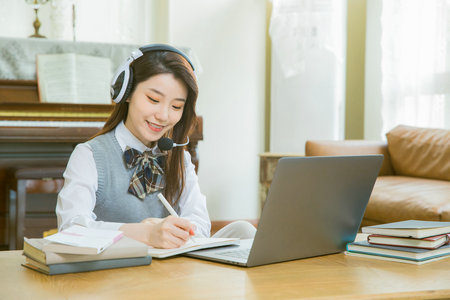 美國菲爾萊狄更斯大學(xué)國際博士報(bào)考條件