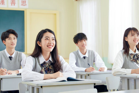 英國密德薩斯大學國際碩士報考條件