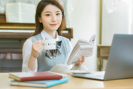 東北師范大學(xué)在職研究生考試考什么科目