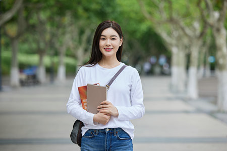 北京郵電大學(xué)非全日制研究生報(bào)考條件，應(yīng)該如何報(bào)考？