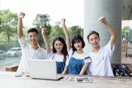 美術(shù)學(xué)在職研究生報(bào)名及考試時(shí)間