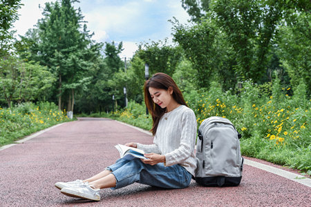 中國社會科學(xué)院大學(xué)高級研修班畢業(yè)證書