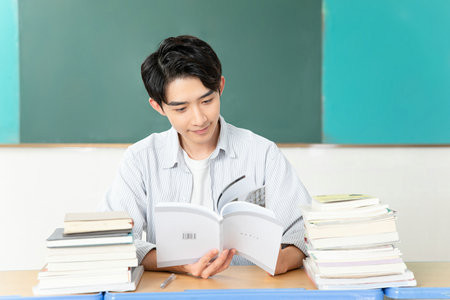 東北財經(jīng)大學(xué)同等學(xué)力申碩報考條件2025年
