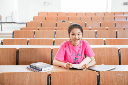 馬來(lái)西亞思特雅大學(xué)復(fù)試