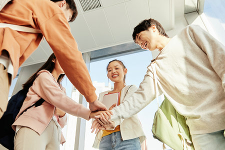參加大連交通大學(xué)非全日制研究生復(fù)試需要注意什么