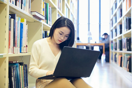 深圳大學(xué)金融專碩復(fù)試沒(méi)通過(guò)可以申請(qǐng)調(diào)劑