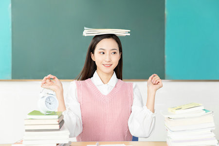 參加蘭州理工大學(xué)非全日制研究生復(fù)試需要滿足什么條件？