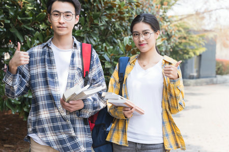 浙江理工大學(xué)非全日制研究生考試成績(jī)?nèi)绾尾樵? alt=