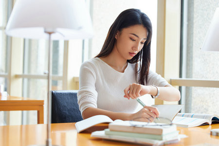 河南理工大學(xué)MPA幾月份出成績？