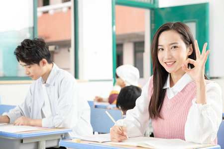 長(zhǎng)春工業(yè)大學(xué)MPAcc成績(jī)?cè)趺床樵儯?></a></dt>                            <dd class=