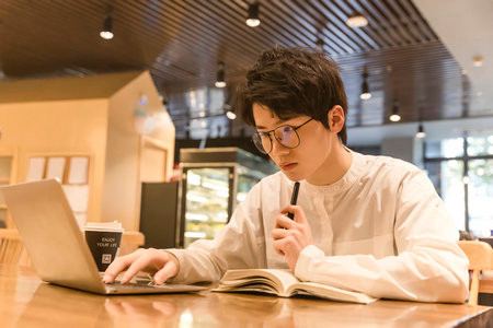西南大學(xué)金融專碩成績沒過國家線怎么辦？