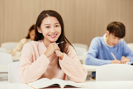 四川農(nóng)業(yè)大學(xué)MPA成績(jī)?cè)趺床樵?xún)？