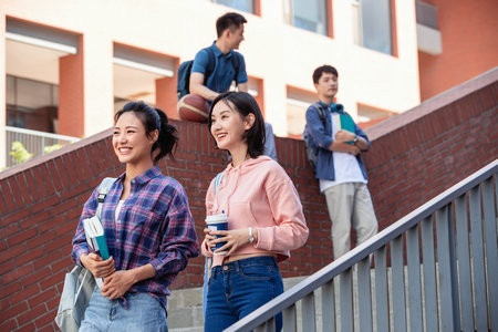 上海海事大學(xué)EMBA考試成績?nèi)绾尾樵儯?></a></dt>                            <dd class=