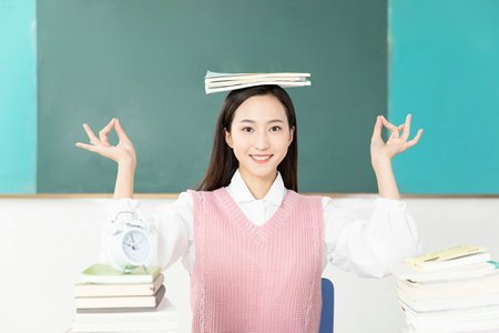 西班牙赫羅納大學(xué)分?jǐn)?shù)線