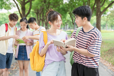英國(guó)愛(ài)丁堡龍比亞大學(xué)沒(méi)有錄取分?jǐn)?shù)線